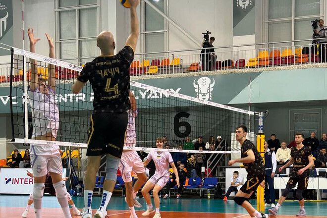 Лідери Суперліги розім&rsquo;ялися перед очним поєдинком